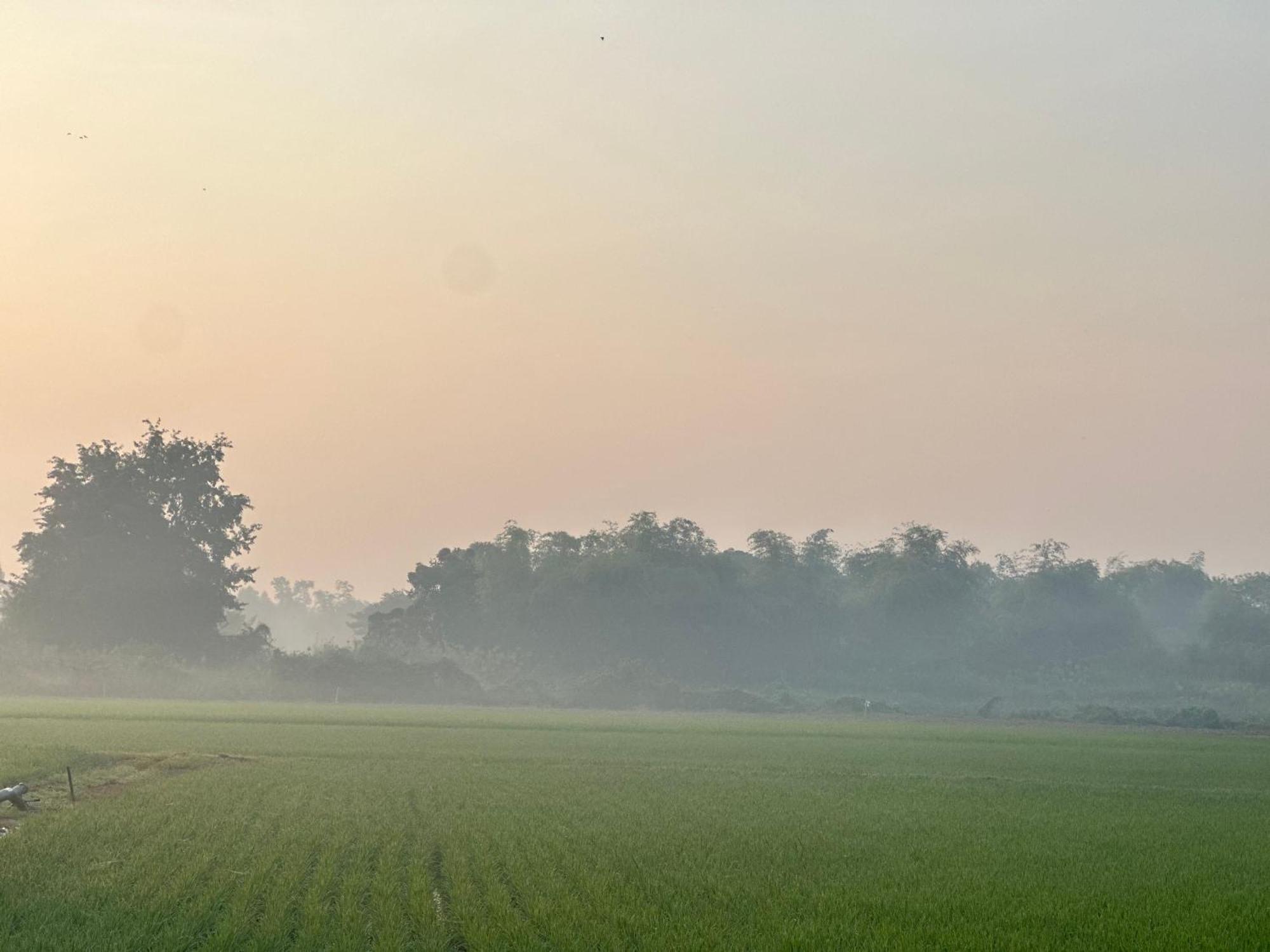 Ban Suweena Uthai Thani Exteriör bild